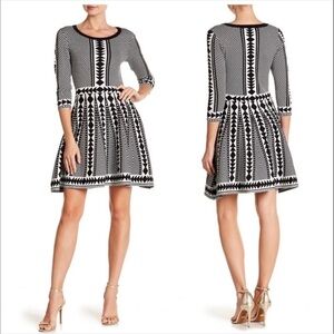 New Nina Leonard Dress Fit Flare Sweater Lightweight Geo Black White Size M